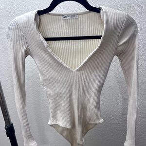 ZARA Ivory Ribbed V-Neck Long Sleeve Bodysuit